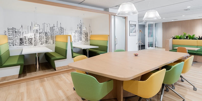 横浜のコワーキングスペース「リージャス新横浜スクエア」