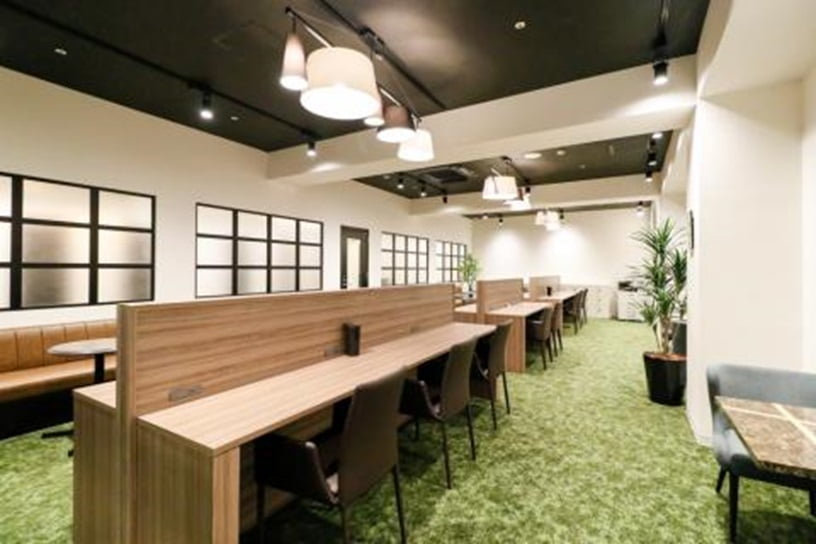 渋谷のテレワーク個室「THE HUB 青山WEST」